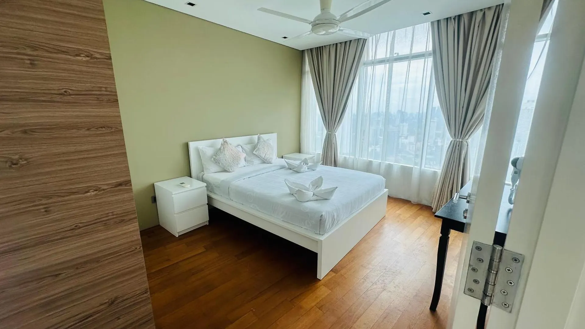Summer Hotel And Condo Suites Klcc Kuala Lumpur Aparthotel